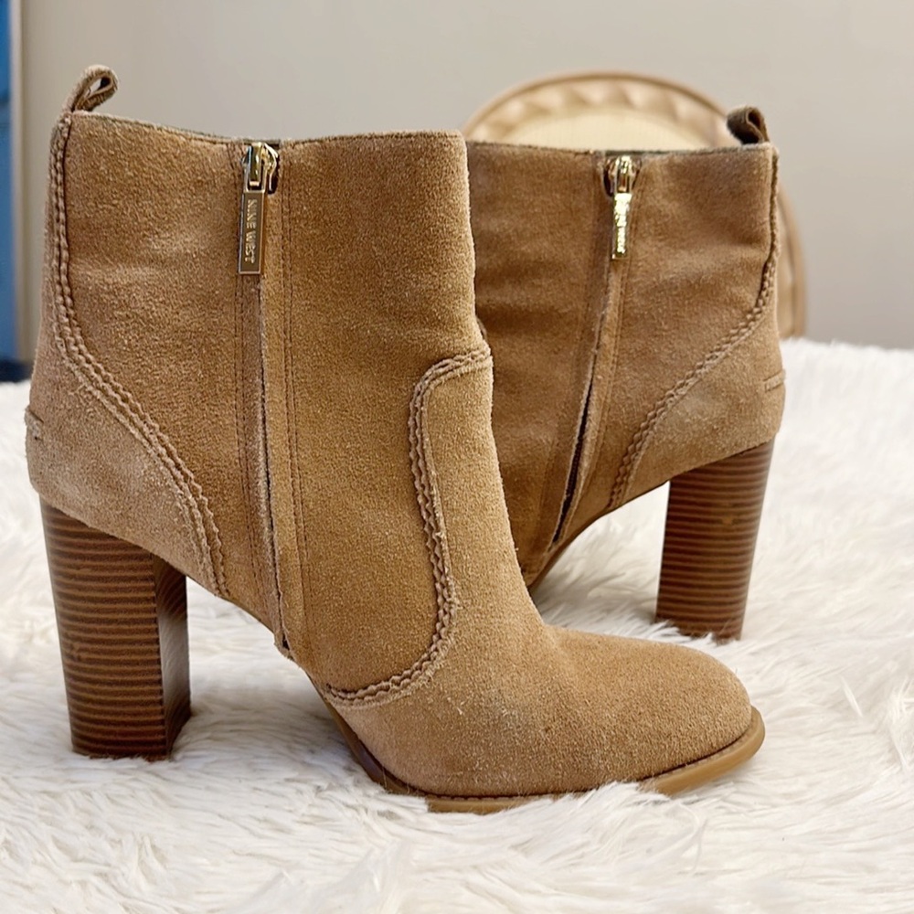 Nine West Quicksand Tan Leather zip heel ankle bootie women size 8